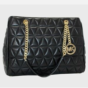 NWOT Michael Kors Black Quilted Shoulder Bag with Gold Chain